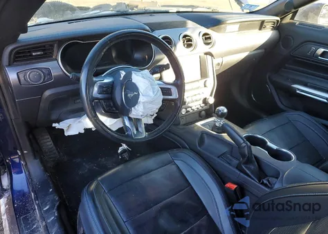 2019 Ford Mustang z USA, uszkodzony, nr VIN 1FATP8UH7K5121143